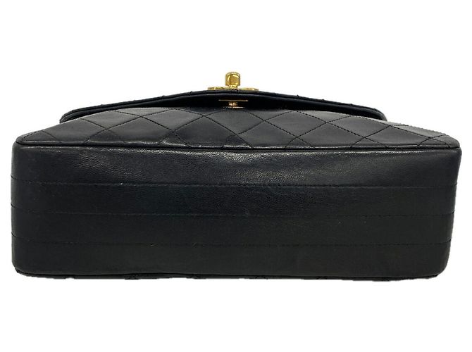 Borsa a spalla Chanel Matelassé con catena - vista 3