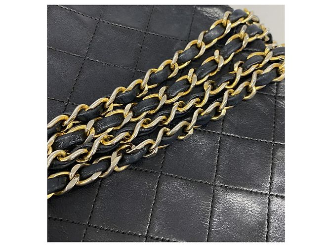 Borsa a spalla Chanel Matelassé con catena - vista 8