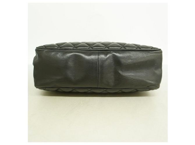 Borsa a tracolla con catena Chanel Matelassé - vista 3