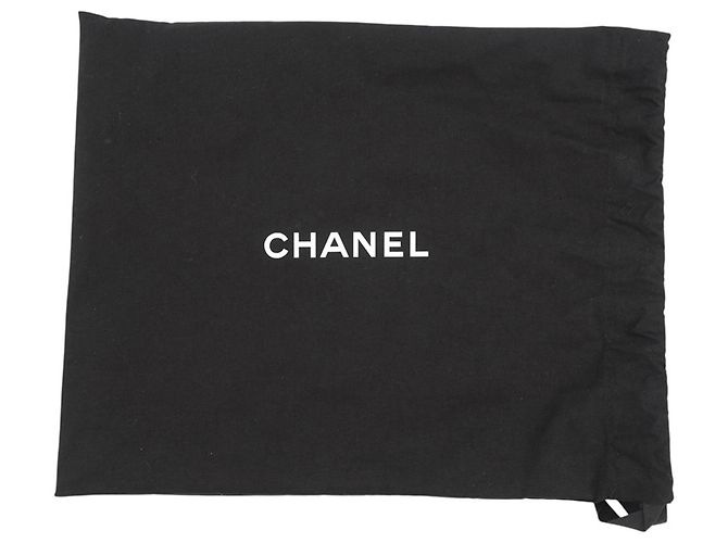 Borsa a tracolla Chanel Mini Matelassé con catena - vista 16