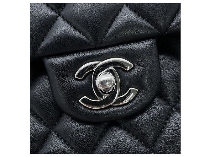 Borsa a tracolla Chanel Matelassé in pelle di agnello nera - vista 15