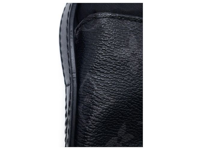 Borsa a tracolla Louis Vuitton Monogram Eclipse - vista 10