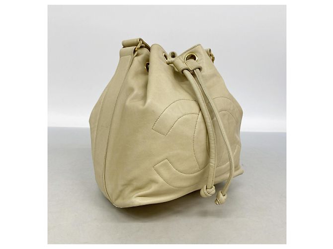 Borsa a tracolla Chanel in pelle beige - vista 2