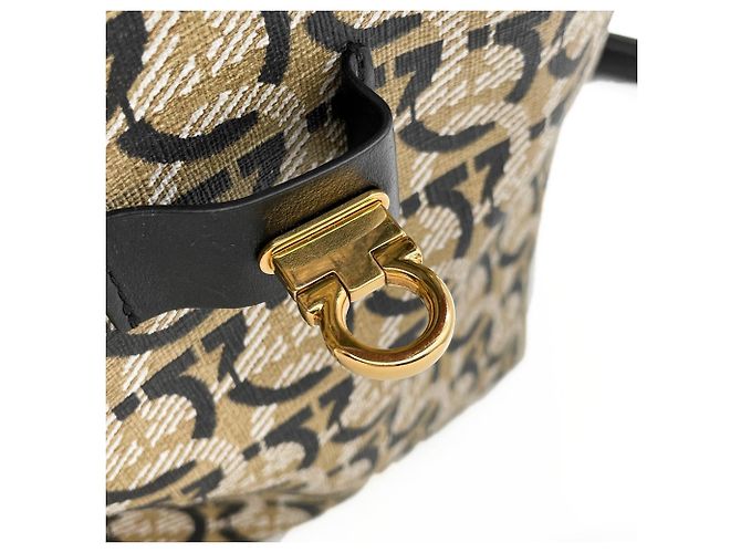 Salvatore Ferragamo Gancini Daypack - vista 11