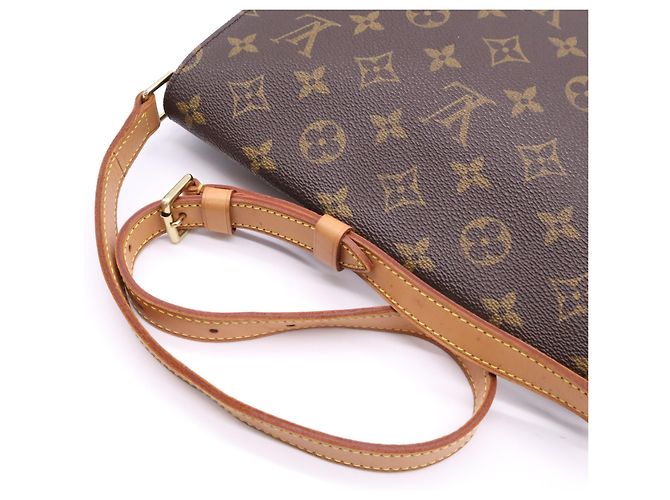 Borsa a spalla Louis Vuitton Monogram Musette Tango - vista 9