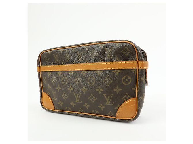 Louis Vuitton Compiegne Cosmetic Monogram Canvas 28 - view 3
