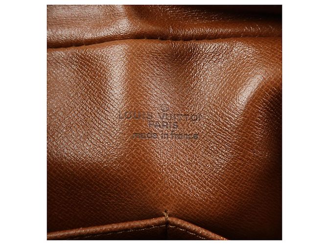 Louis Vuitton Compiegne Cosmetic Monogram Canvas 28 - view 6