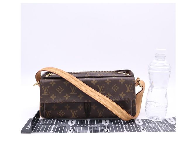 Cité Borsa Louis Vuitton Monogram Viva Cite MM - vista 3