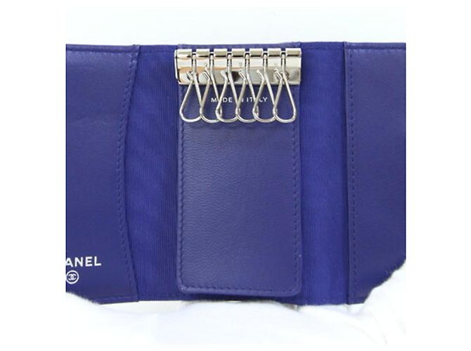 Chanel Schlüsseletui aus violettem Lammleder - Ansicht 3