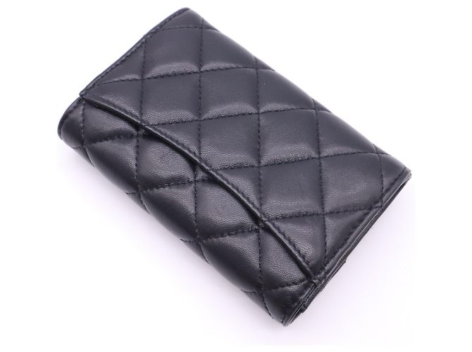 Tarjetero Chanel Matelassé - vista 2
