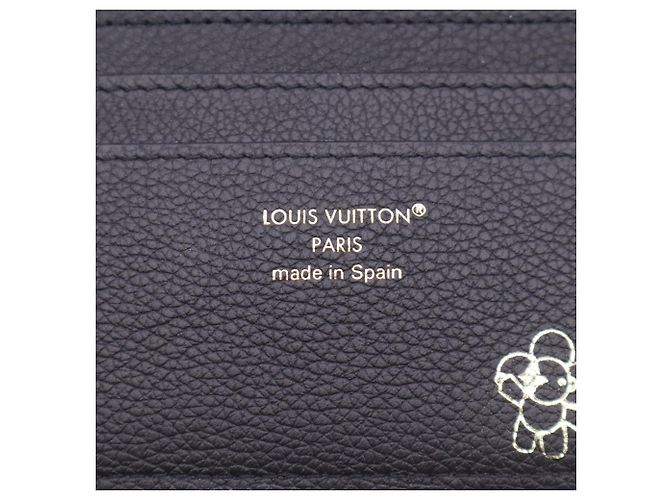 Louis Vuitton Taurillon Portefeuille Low Key Compact Bi-fold Wallet - vista 17