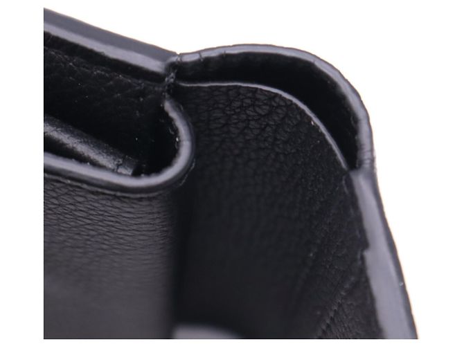 Louis Vuitton Taurillon Portefeuille Low Key Compact Bi-fold Wallet - vista 9