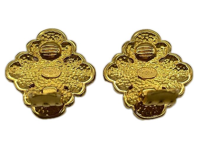 Orecchini a clip Chanel Coco Mark Gold - vista 2