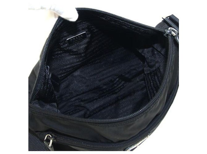 Borsa a tracolla Prada in nylon e pelle nera - vista 3