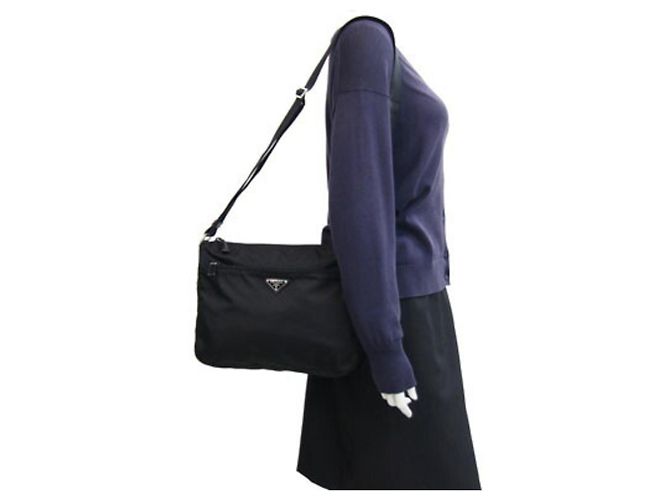 Borsa a tracolla Prada in nylon e pelle nera - vista 9