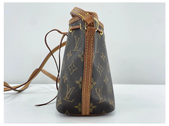 Louis Vuitton Nano Monogram Canvas - vista 5