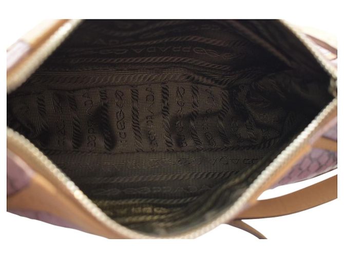 Bolsa Pochette Prada em Pele de Python Rosa Metálico - vista 17