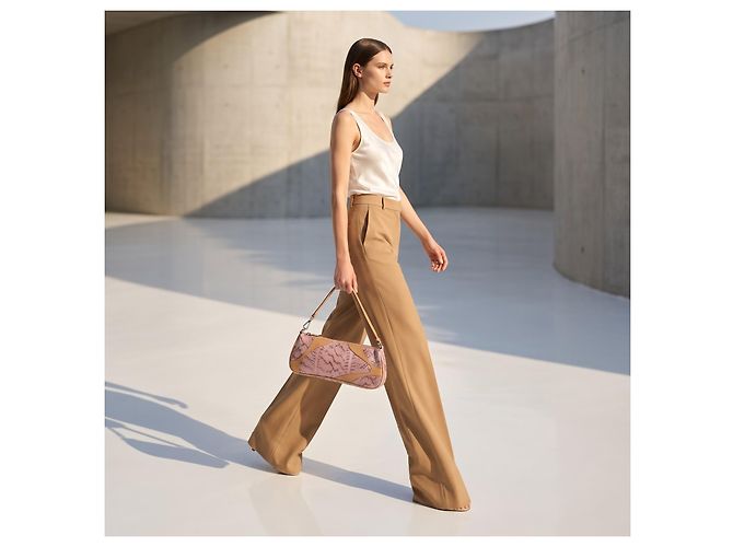 Bolsa Pochette Prada em Pele de Python Rosa Metálico - vista 3