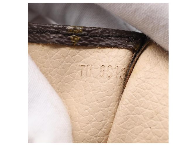 Necessaire Louis Vuitton Monogram Canvas 26 - vista 6