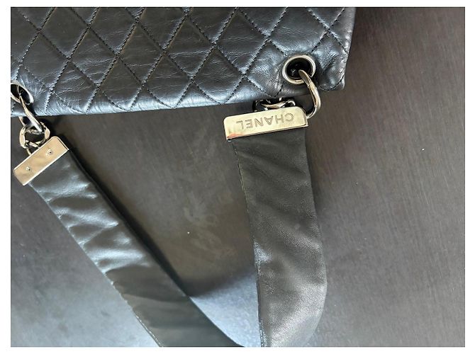 Borsa Chanel in pelle matelassé nera - vista 2