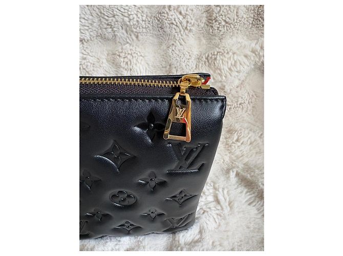 Louis Vuitton Coussin BB Borsa a Mano Pelle Nera Monogram Empreinte - vista 12