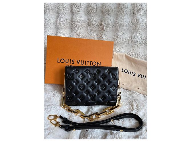 Louis Vuitton Coussin BB Borsa a Mano Pelle Nera Monogram Empreinte - vista 13
