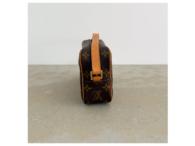 Louis Vuitton Monogram Pochette Cité - vista 11