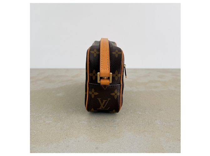 Louis Vuitton Monogram Pochette Cité - vista 12