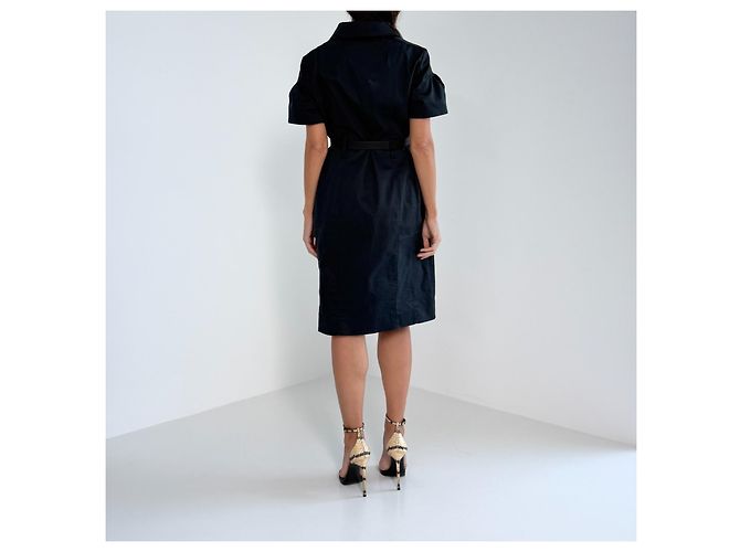 Burberry Kurzarm-Hemdkleid mit Gürtel in Navy - Ansicht 9