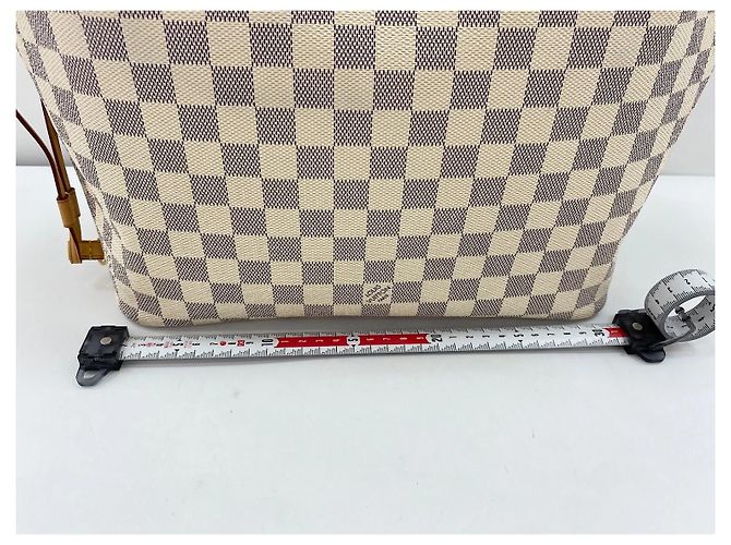 Louis Vuitton Neverfull Damier MM - vista 3