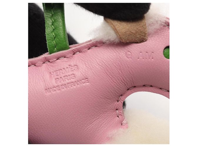 Hermès Buddy Charm Leder Lammfell Rosa Grün Creme - Ansicht 3