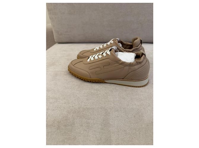 Hermès Jet Sneaker aus beigem Leder - Ansicht 3