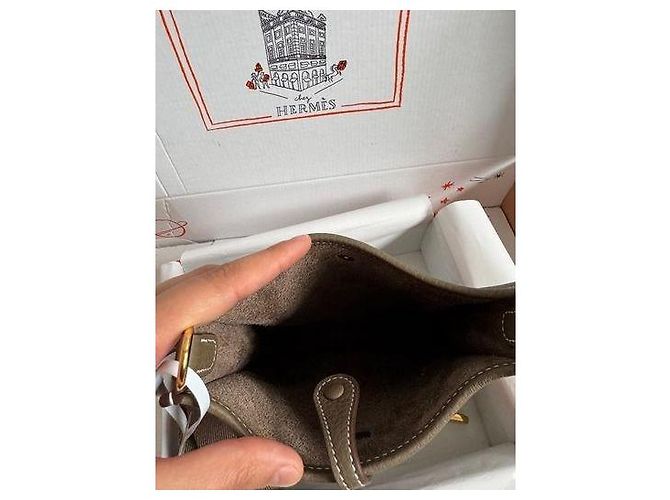 Hermès Borsa Hermes Evelyn in pelle taurillon clemence taupe - vista 2