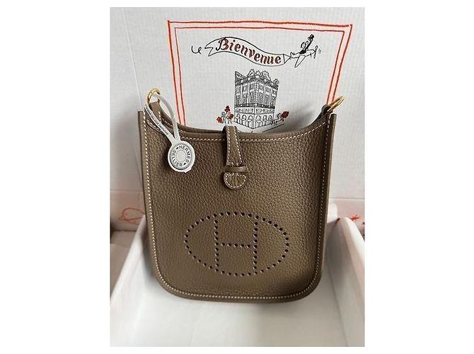 Hermès Borsa Hermes Evelyn in pelle taurillon clemence taupe - vista 3