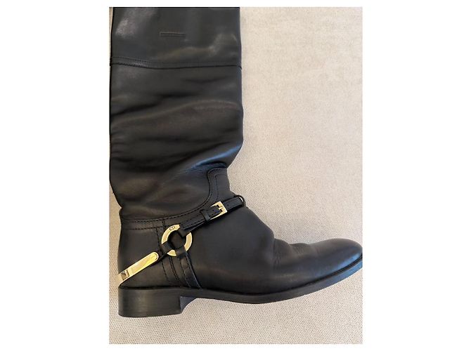 Dior Botas Altas de Cuero Negro con Hebilla Dorada - vista 2