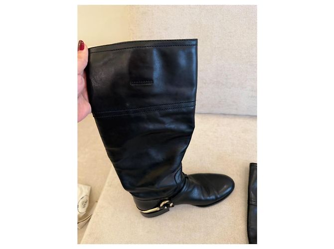 Dior Botas Altas de Cuero Negro con Hebilla Dorada - vista 5