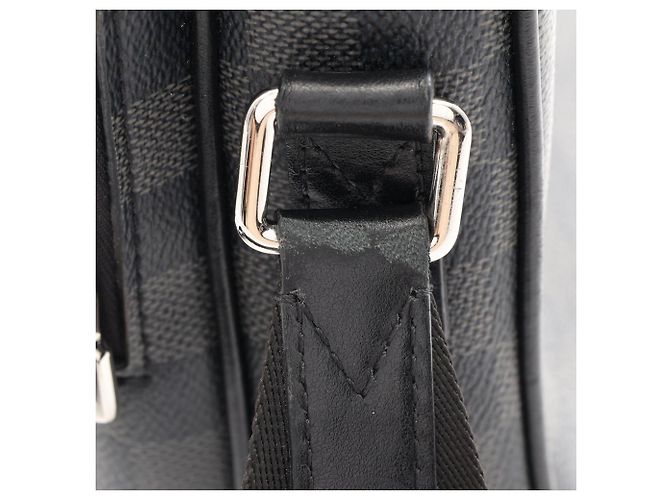 Borsa a tracolla Louis Vuitton Trocadero Messenger PM - vista 11