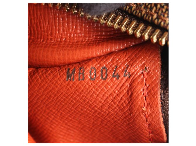 Borsa a mano Louis Vuitton Papillon 30 - vista 5
