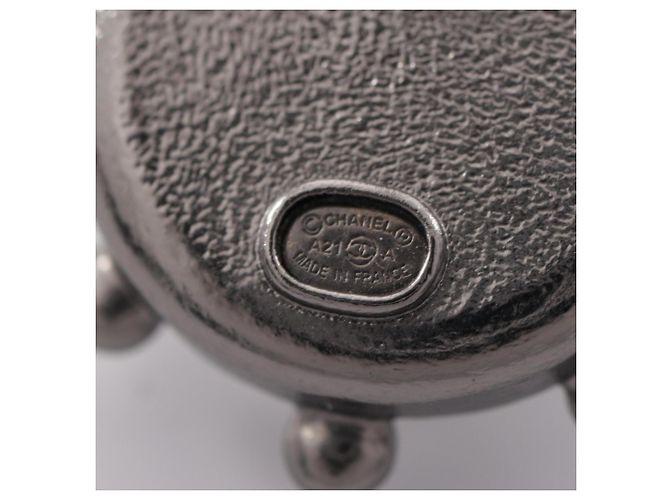 Orecchini rotondi Chanel Coco Mark A21A - vista 3