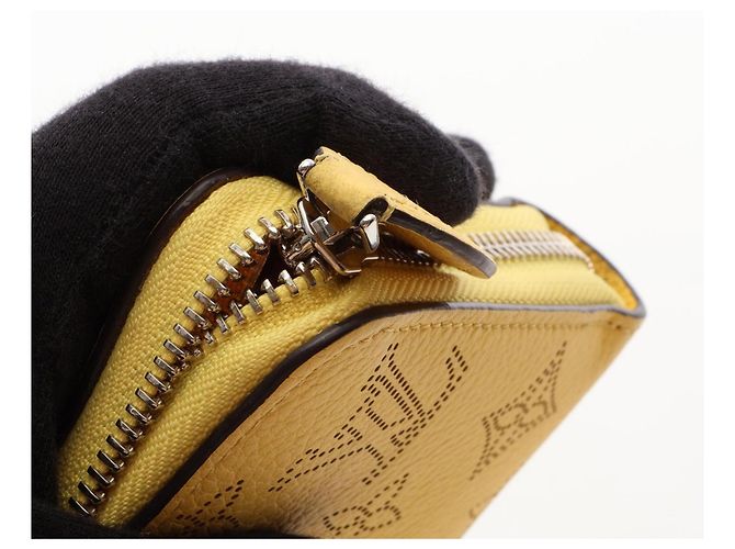 Louis Vuitton Mahina Leder Geldbörse - Ansicht 9