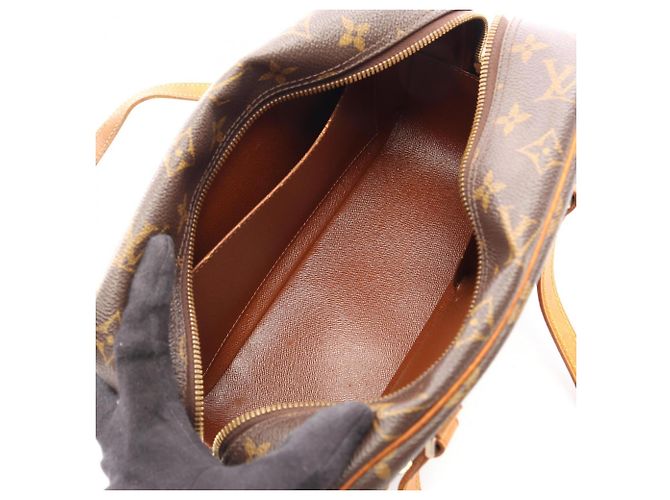 Cité Borsa a tracolla Louis Vuitton Cite MM Monogram - vista 3