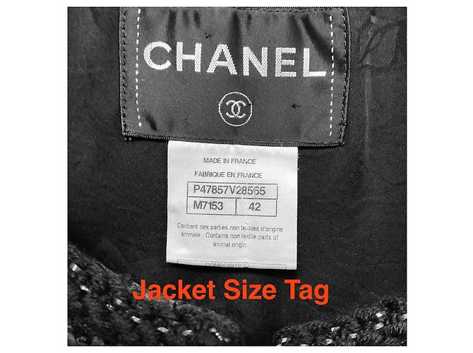Completo Gonna e Giacca in Tweed Bouclé Nero Chanel con Bottoni Logo CC - vista 4