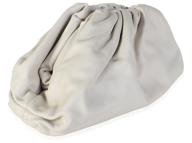 Bottega Veneta Plaster Smooth Butter Calf The Pouch Clutch Oversized - vista 4