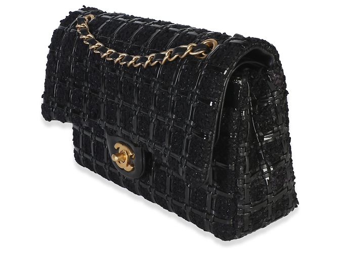 Borsa Chanel Medium Classic Double Flap in tweed nero e vernice intrecciata - vista 3