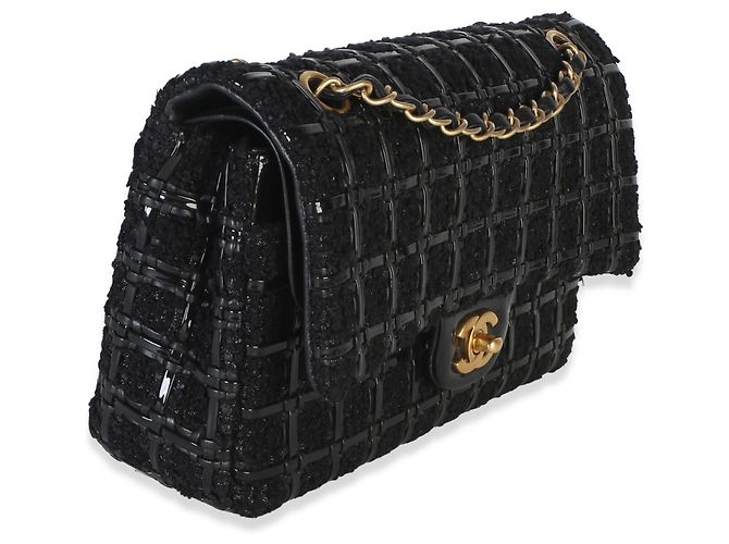 Borsa Chanel Medium Classic Double Flap in tweed nero e vernice intrecciata - vista 4