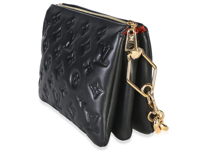 Louis Vuitton Coussin BB in lambskin con Monogram embossed nero - vista 3
