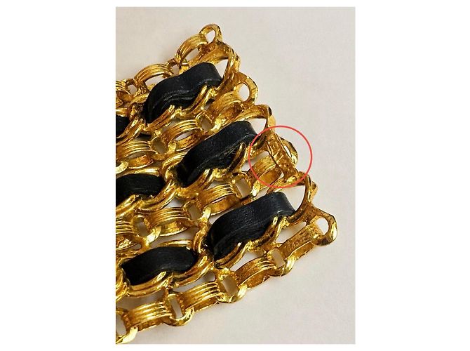 Chanel Bracciale Cuff Pelle e Oro - vista 5