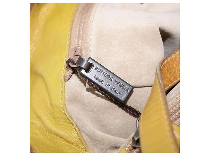 Bottega Veneta Belted Intrecciato Nappa Medium - vista 6