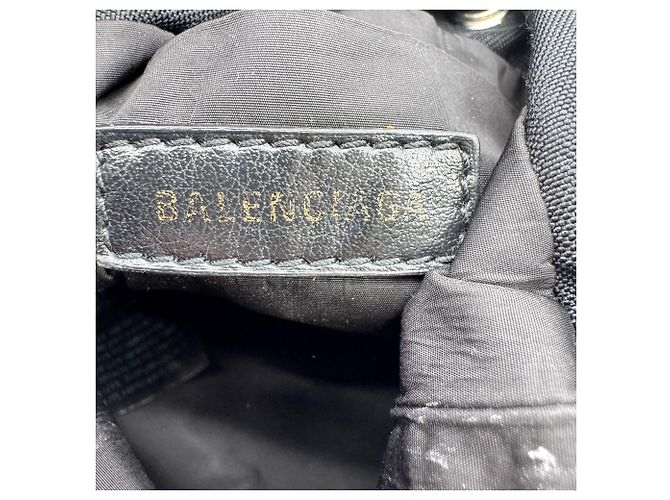 Balenciaga Wheel Drawstring Bucket Nylon XS - vista 6
