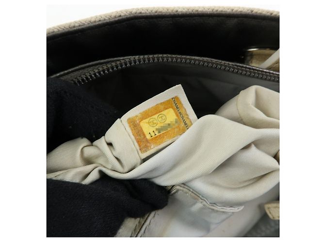 Chanel Biarritz Quilted Coated Canvas Small - vista 7